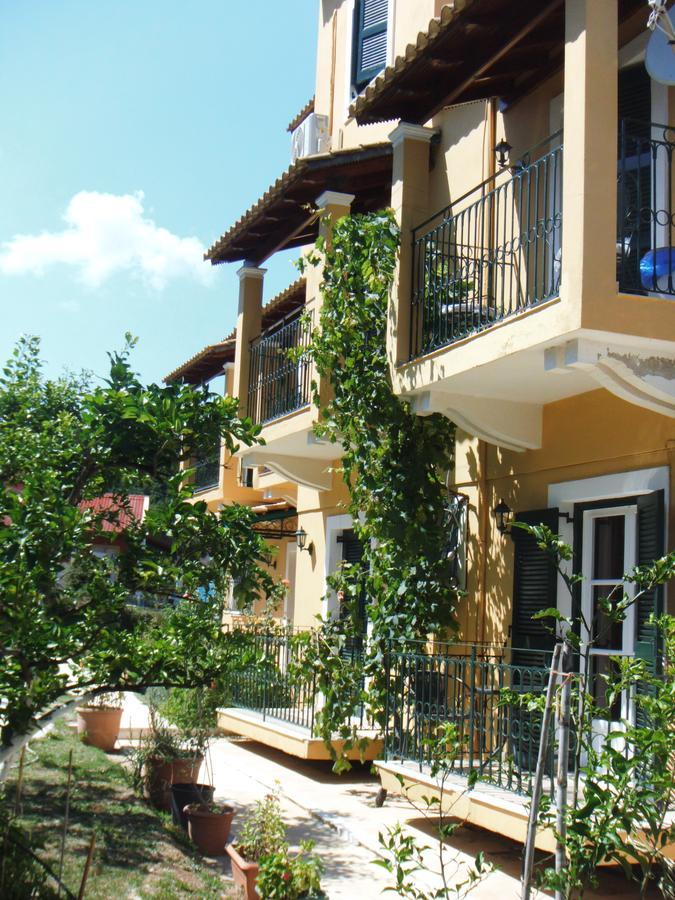 Niki Apartments Ipsos Esterno foto